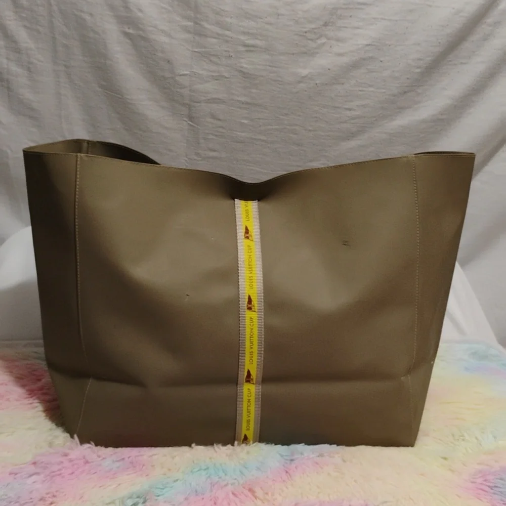 Authentic Louis Vuitton Limited Edition LV Cup Large Tote